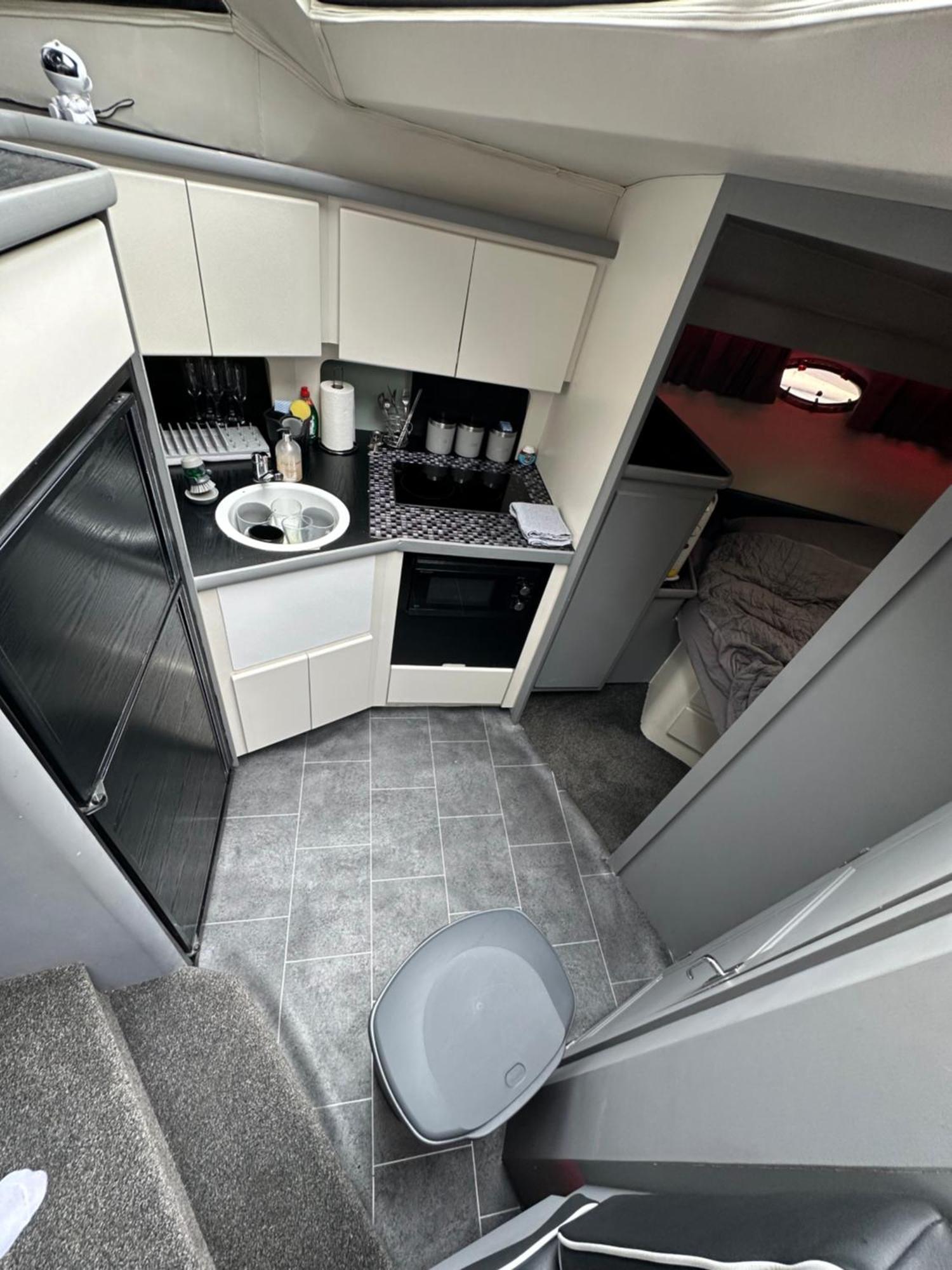 Yacht "X" - 44 Foot Modern Yacht On 5 Star Ocean Village Marina - Minutes Away From City Centre And Cruise Terminals, Free Parking ,Spa Package Available! Southampton Eksteriør bilde